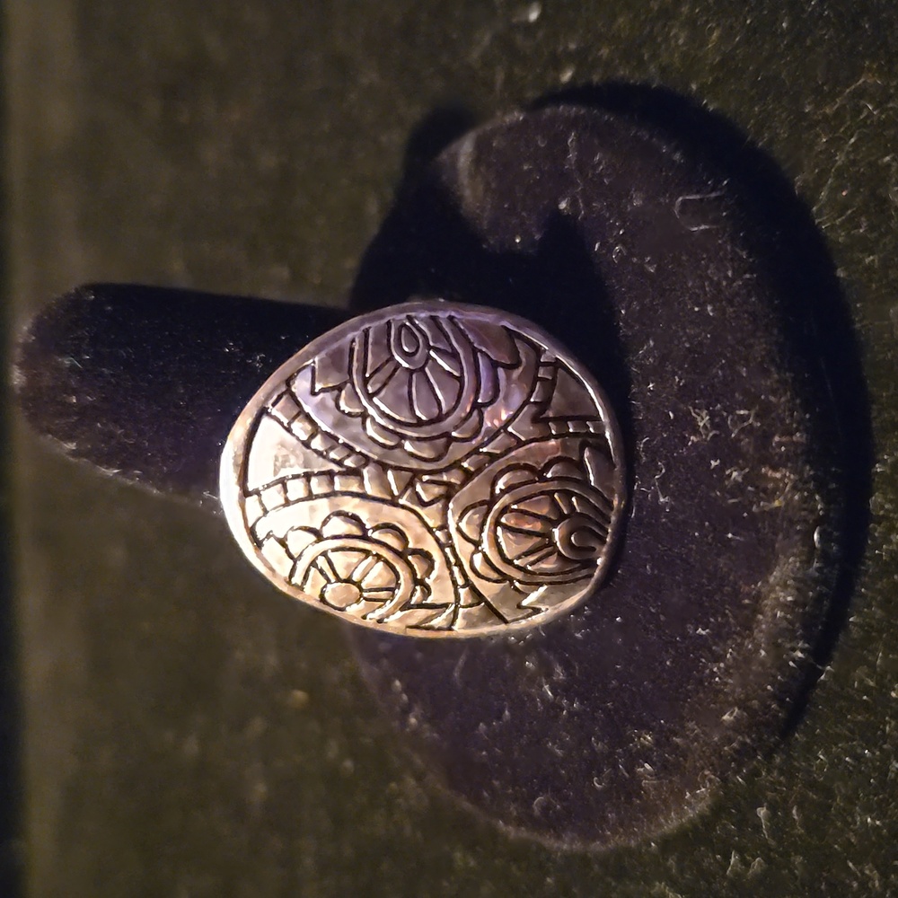 Size 11 Premiere Design Ring